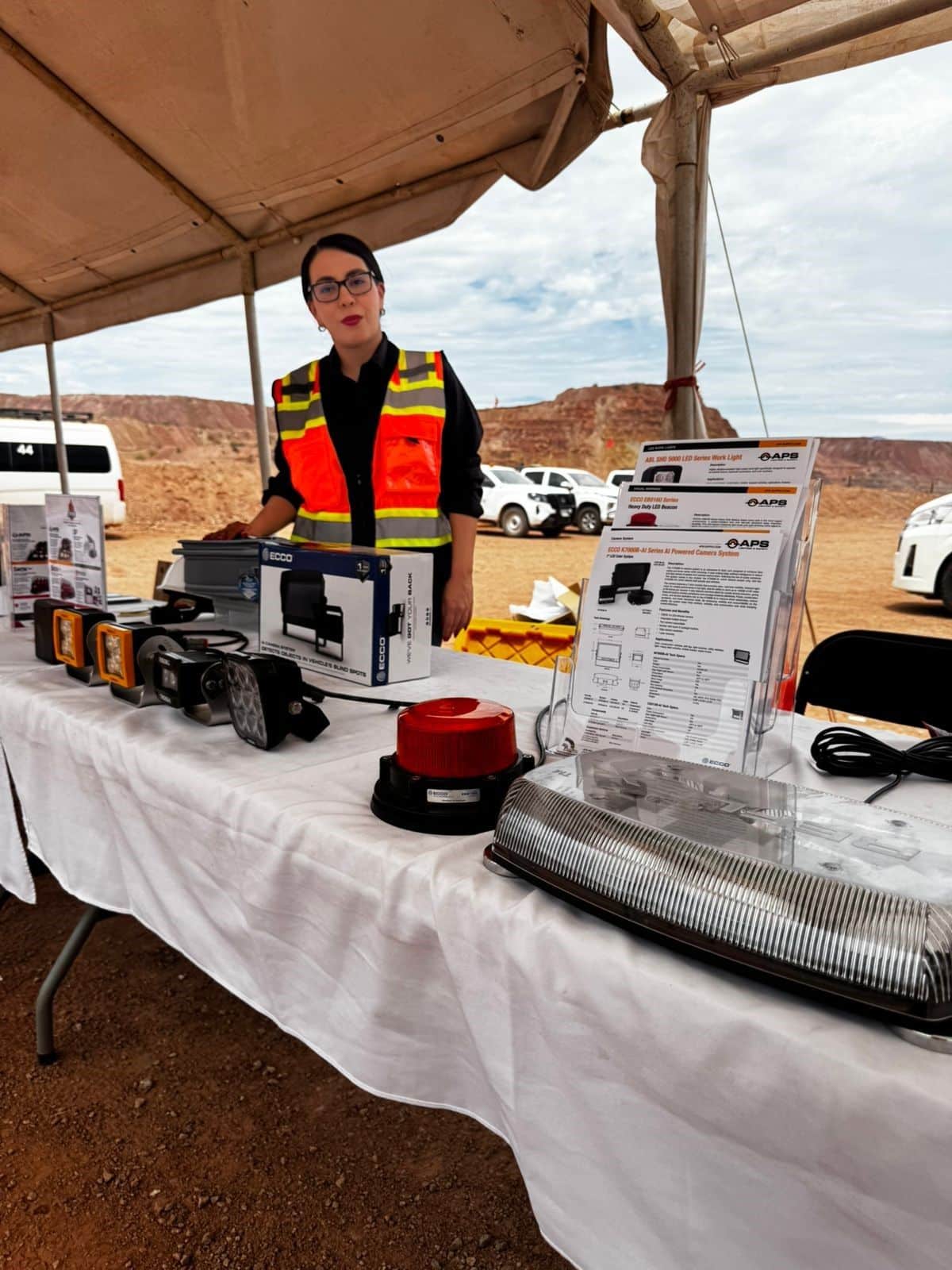Productos de Iluminación y Seguridad APS en Mina Cobre del Mayo